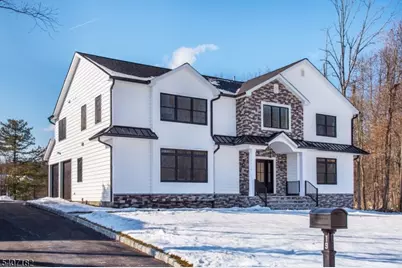 19 West Dr, Fairfield, NJ 07004 - Photo 1