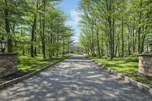 29 Hilltop Rd, Kinnelon, NJ 07405 - Photo 2