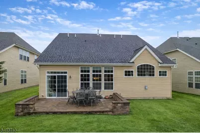 47 Schindler Ct, Franklin Township, NJ 08873 - Photo 2