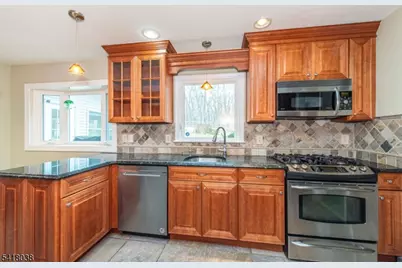 10 Celtic Way, Parsippany, NJ 07054 - Photo 10