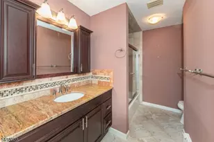 10 Celtic Way, Parsippany, NJ 07054 - Photo 22