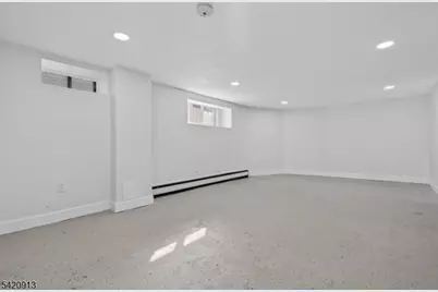 182 N Maple Ave, East Orange, NJ 07017 - Photo 14