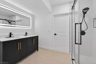 182 N Maple Ave, East Orange, NJ 07017 - Photo 22