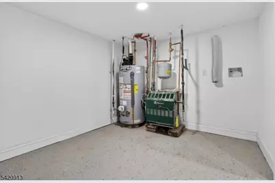 182 N Maple Ave, East Orange, NJ 07017 - Photo 12