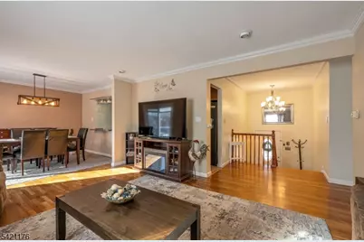 4 Lynn Ct, Lincoln Park, NJ 07035 - Photo 6