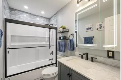 4 Lynn Ct, Lincoln Park, NJ 07035 - Photo 22