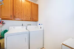 9 Cliff Rd, Woodland Park, NJ 07424 - Photo 8