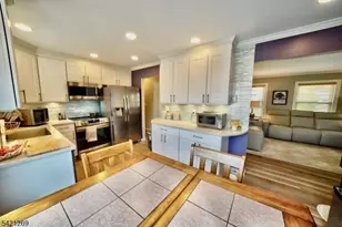 322 U1Richard Mine Rd, Rockaway Township, NJ 07885 - Photo 8