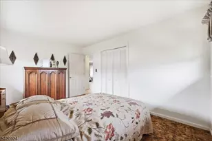 100 Hayes Ave, Clark Township, NJ 07066 - Photo 18