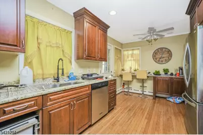 811 Field Ave, Plainfield, NJ 07060 - Photo 8