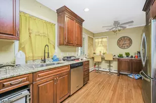 811 Field Ave, Plainfield, NJ 07060 - Photo 8