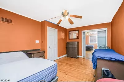 811 Field Ave, Plainfield, NJ 07060 - Photo 16