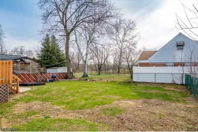 346 N 6th Ave, Manville, NJ 08835 - Photo 32