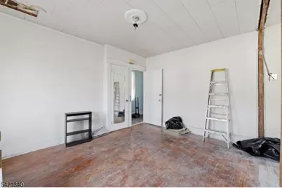 53 Sunnyside Ter, East Orange, NJ 07018 - Photo 6