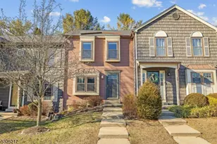 32 Wood Duck Ct, Allamuchy Township, NJ 07840 - Photo 2