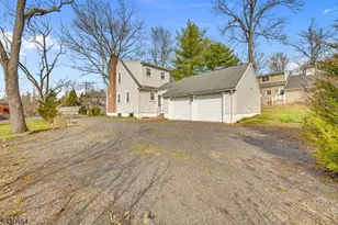 24 Riverwood Ave, Bedminster Township, NJ 07921 - Photo 30