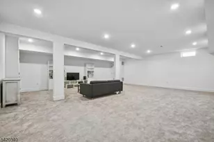 36 Ventura Dr, East Hanover Township, NJ 07936 - Photo 28