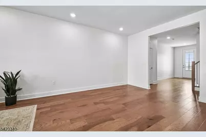 36 Ventura Dr, East Hanover Township, NJ 07936 - Photo 12