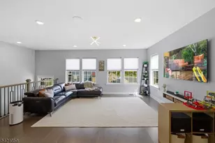 12 Marigold Ct, Warren Township, NJ 07059 - Photo 8