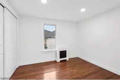 621 Roosevelt Ave, Carteret, NJ 07008 - Photo 18