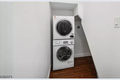 621 Roosevelt Ave, Carteret, NJ 07008 - Photo 8