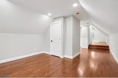 621 Roosevelt Ave, Carteret, NJ 07008 - Photo 24