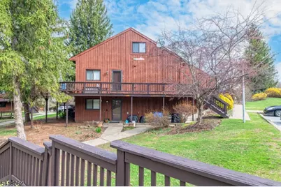 3 Silver Star Ct #10, Vernon, NJ 07462 - Photo 2