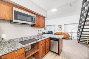 3 Silver Star Ct, Vernon, NJ 07462 - Photo 10