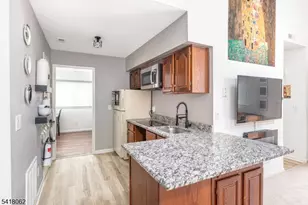 3 Silver Star Ct, Vernon, NJ 07462 - Photo 8