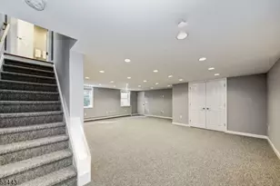 204 Deerfield Ln, Franklin Lakes, NJ 07417 - Photo 20