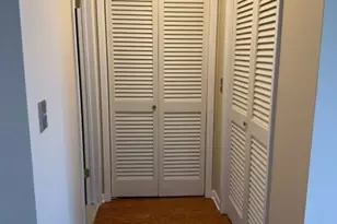 54 Holly Ct, Edison, NJ 08820 - Photo 26