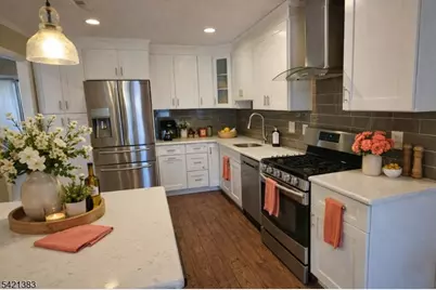 54 Holly Ct #54, Edison, NJ 08820 - Photo 16