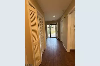 54 Holly Ct #54, Edison, NJ 08820 - Photo 12