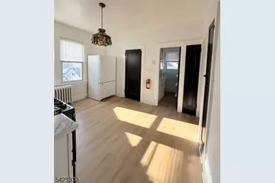 1431 Concord Pl #2, Elizabeth, NJ 07208 - Photo 6