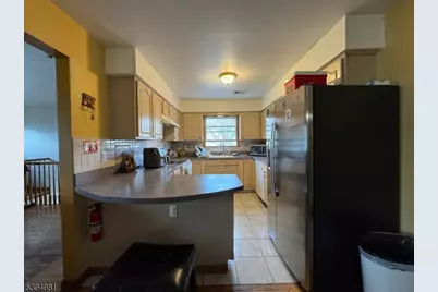 34 Erie St, Elizabeth, NJ 07206 - Photo 6