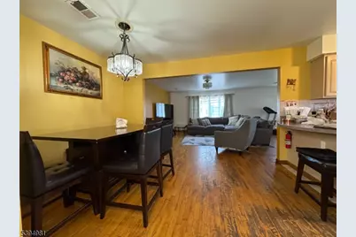 34 Erie St, Elizabeth, NJ 07206 - Photo 8