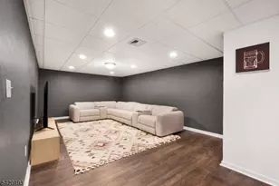 24 Crestview Dr, Clinton Township, NJ 08809 - Photo 28