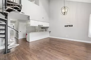 1 Onuma Ct, Vernon, NJ 07462 - Photo 6