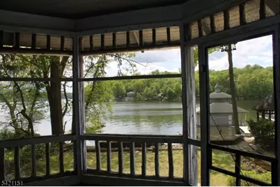 221 S New Jersey Ave, Jefferson Township, NJ 07849 - Photo 6