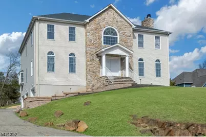 40 Horseneck Rd, Montville Township, NJ 07045 - Photo 2