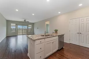 39 Redmon Rd, Raritan Township, NJ 08822 - Photo 18