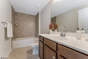 39 Redmon Rd, Raritan Township, NJ 08822 - Photo 14