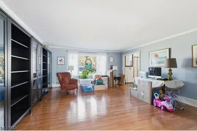 5 Lee Pl, Bridgewater, NJ 08807 - Photo 4