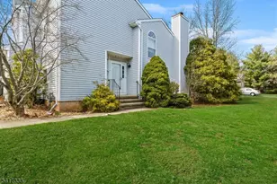 12 Buffalo Hollow Rd, Branchburg Township, NJ 08876 - Photo 2