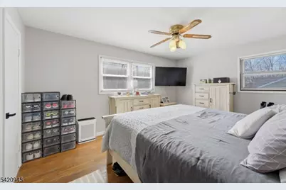 312 Hudson Ave, Hopatcong, NJ 07843 - Photo 12