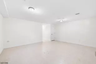 233 5th St, Fairview, NJ 07022 - Photo 28