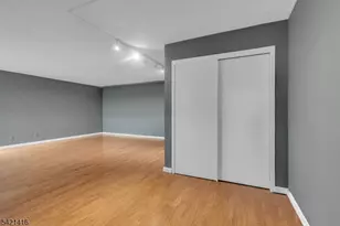 208 Anderson St, Hackensack, NJ 07601 - Photo 10