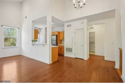 203 Stone Creek Ct, Hanover Township, NJ 07981 - Photo 4