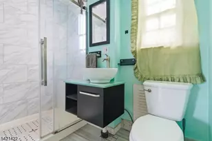 327 Field Pl, Hillside, NJ 07205 - Photo 14