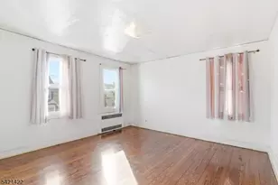 327 Field Pl, Hillside, NJ 07205 - Photo 16